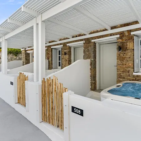 Penelope Village ホテル