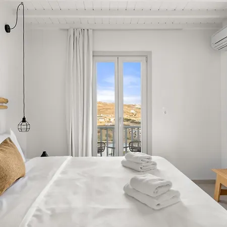 Penelope Village מלון