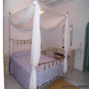Penelope Village By Mr And Mrs White 4*