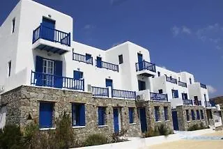 Penelope Village By Mr And Mrs White 4*