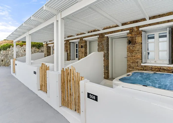 Penelope Village מלון