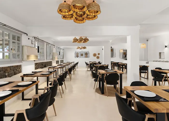 Penelope Village מלון 4*